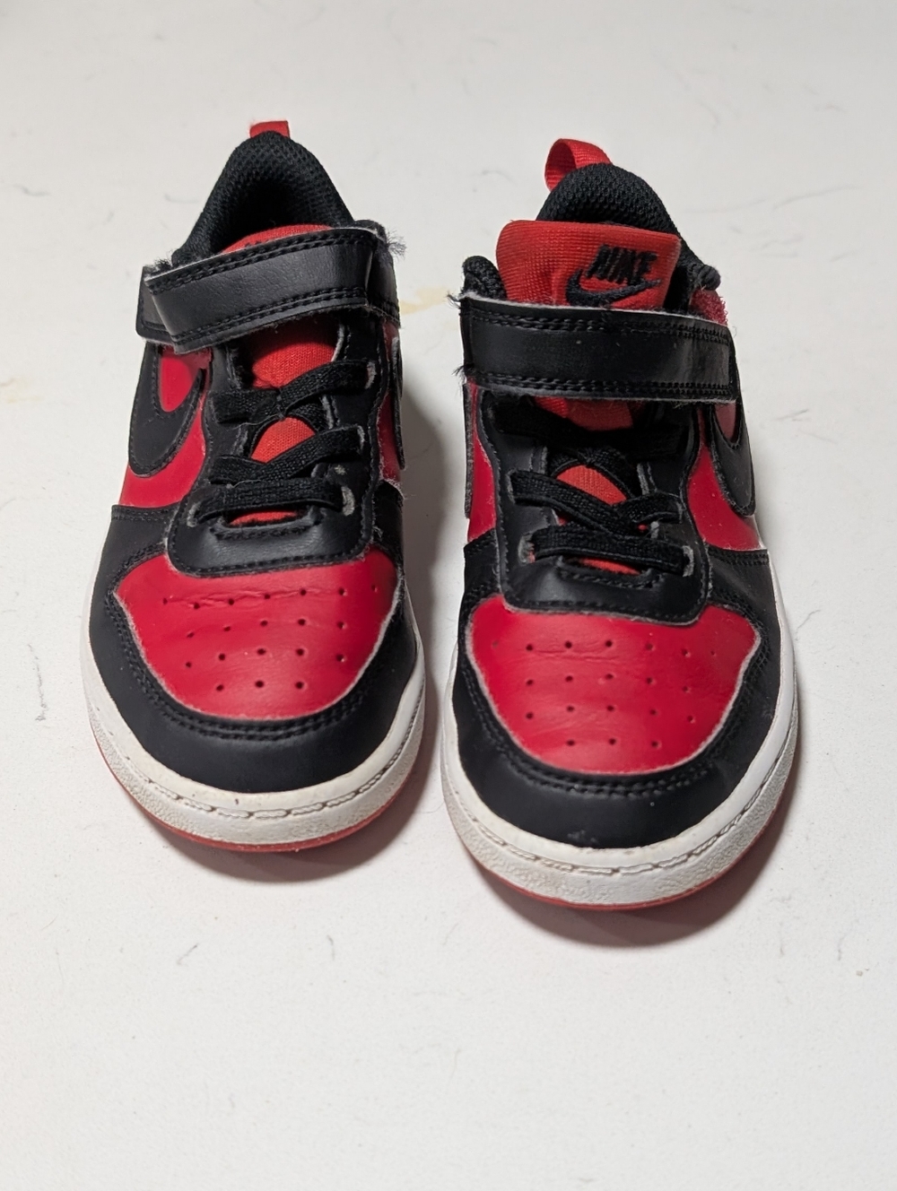 Nike Kids Black and Red Sneakers